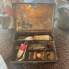 Vtg Tackle Box Filled With Lures