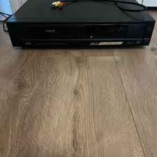 JVC VHS VCR PLAYER HR-D660U 4 HEAD VIDEO CASSETTE RECORDER DIGITAL TRACK TESTED