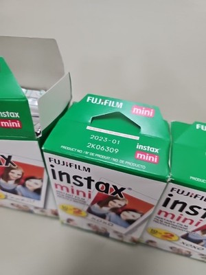 Fujifilm Instax Mini 11 Camera And 4 Pscks Expired Film | eBay