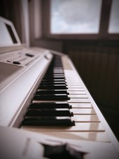 Yamaha Dgx 300 | Portable grand Piano | Staffa + Pedale
