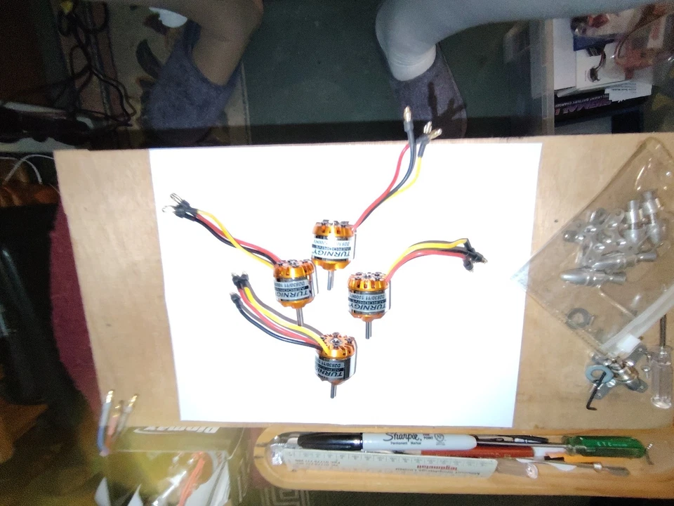 Turnigy Aero drive D2830/11 I000kv Brushless Electric Motors X4 Inc Prop Driver - Image 3 of 4