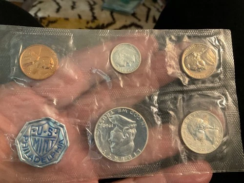 1960 US Proof Coin Set, Philadelphia, Three Silver Coins Plus Nickel and Penny