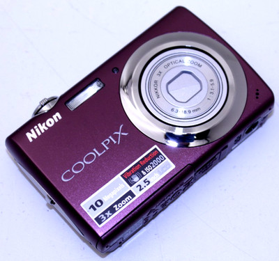 Plum Nikon COOLPIX S220 10MP 3x Optical Zoom 2.5in LCD Digital