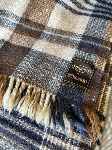 Vintage 1973 MISSONI Wool Blanket by T&J Vestor - Made in Italy - Picture 9 of 12