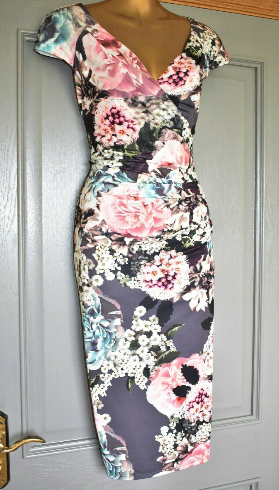 Phase Eight Lydia Beautiful Ladies Floral Bodycon Evening Occasion