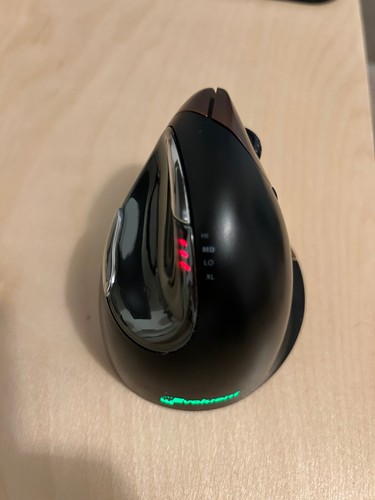 Evoluent VerticalMouse 4 USB Wireless VM4SW - Good Condition w/ Dongle - Picture 4 of 6
