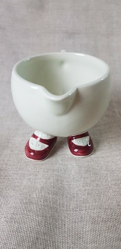 Vintage Milk Jug / Cream Pitcher With Red Shoes - Picture 5 of 10