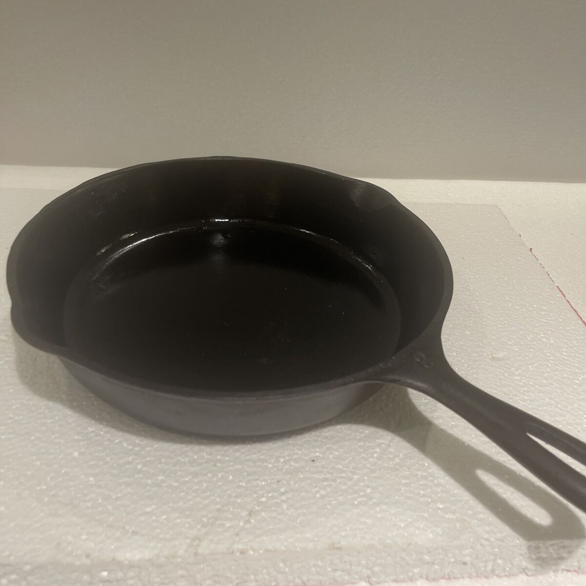 VINTAGE WAGNER WARE 10 1/2 VINTAGE WAGNER WARE 10 1/2