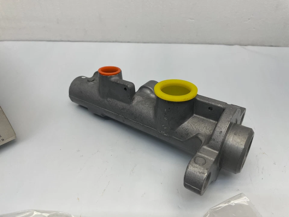 Главный тормозной цилиндр Cardone 10-2668 новый из старых запасов восстановленный для 93-97 Camaro Firebird n char - Изображение 3 из 4