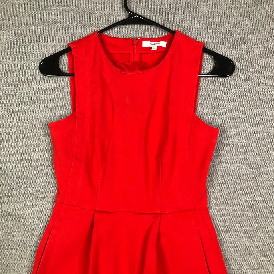 Vestido Madewell Feminino 00 Vermelho Sem Mangas Plissado Decote Redondo Comprimento do Joelho - Imagem 3 de 4