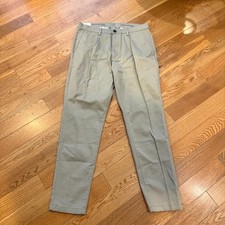 St John  s Bay Pants Men  s 32X30 Khaki Universal Easy Care Straight Pleated NWT