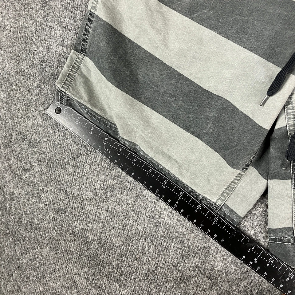 Converse One Star Shorts Mens Size 34 Gray Black Striped Casual Drawstring - Image 2 of 4