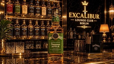Jack Daniels Tennessee Apple - Limited Excalibur Lounge Edition 2025 -