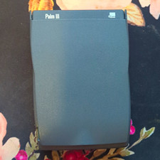 Palm Palm III PDA Handheld Touchscreen B/W LCD 160x160 Palm OS 2MB RAM