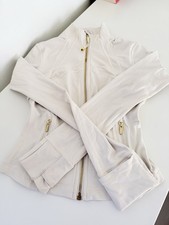 Lululemon Gold zip define jacket