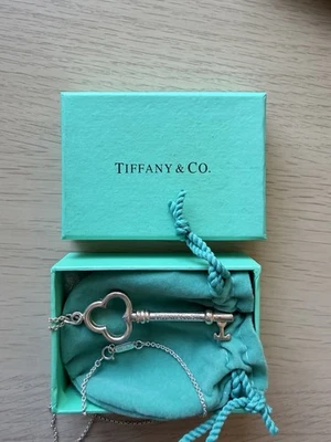 Tiffany & Co Keys Large Clover Trefoil Key Pendant Necklace Sterling Silver 925 - Image 1 of 4