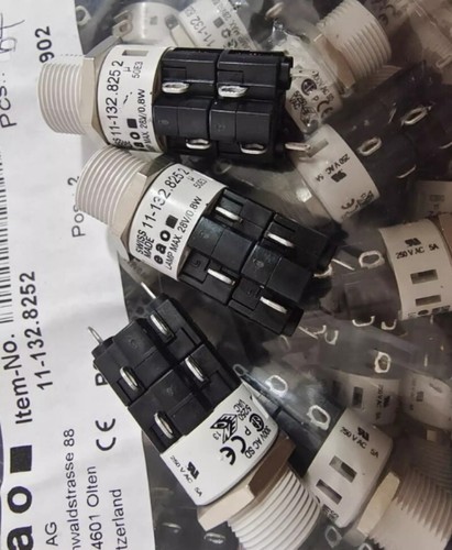 1PCS NEW FIT FOR Push button switch 11-132.8252 - Picture 2 of 4