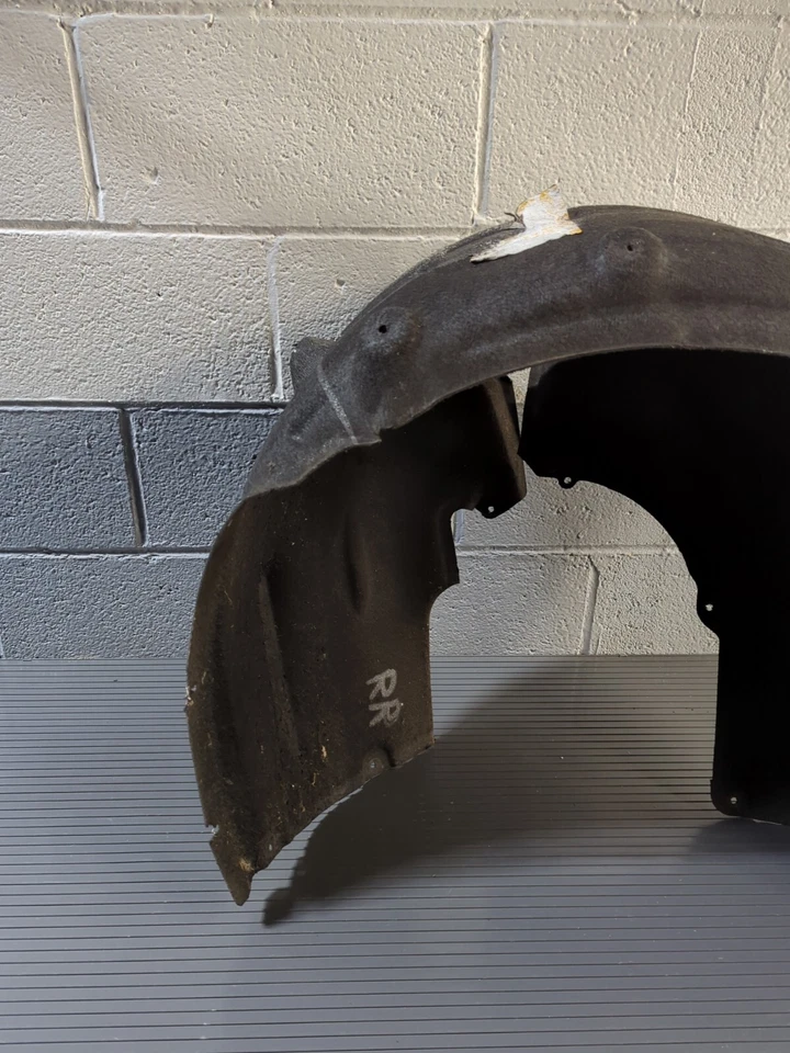 2015-2022 BMW M5 F90 G30 Rear Right Fender Liner Shield Cover OEM *NOTE* - Image 3 of 4
