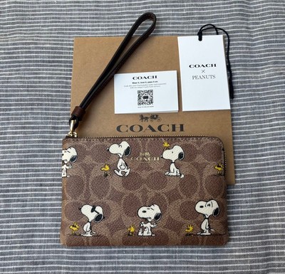 COACH Peanuts Snoopy Wristlet Signature Canvas 75th Anniversary Neu