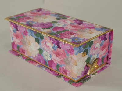 PUNCH STUDIO-USA Floral/Sealed Rose Soap w/  Für Elise  Music Box  NOS   SALE