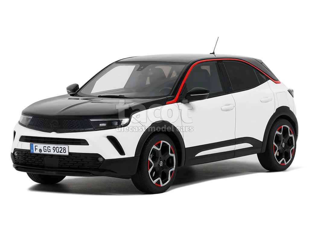 1/18 オペル モッカ E GS 2021 グリーン オットーモビル製ミニカー オペル モッカ-e GSライン 2021 ジェイドホワイト/OTTO 1/18