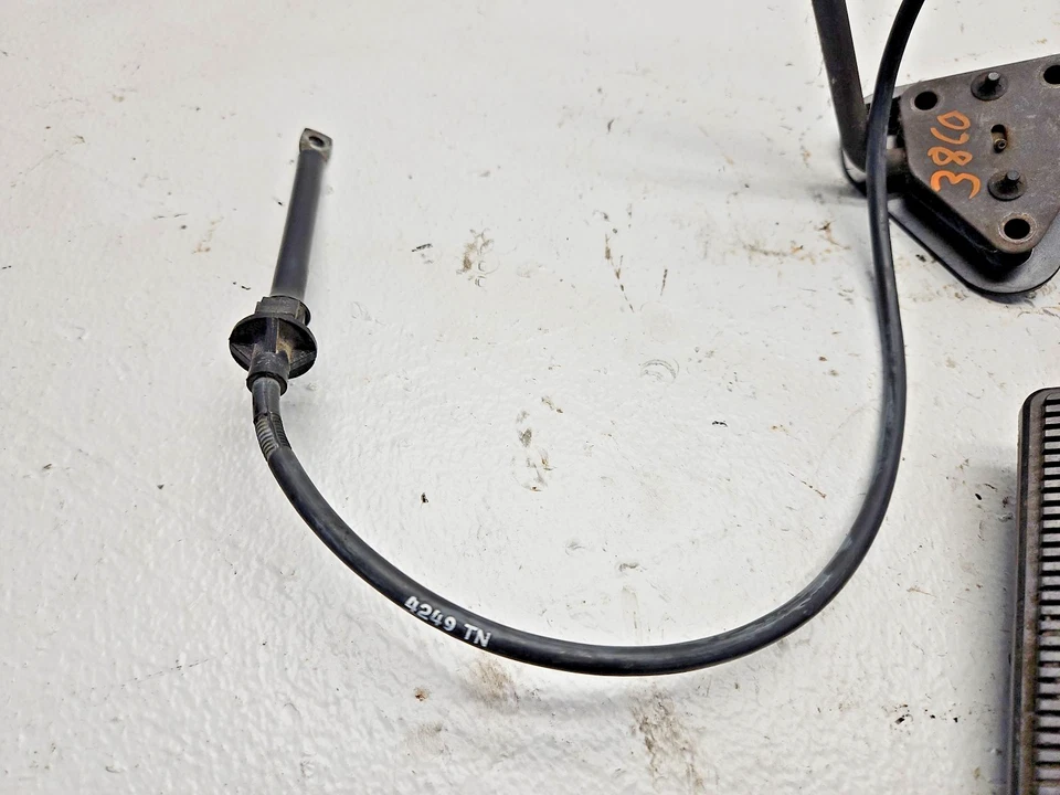 1988-1998 Chevy GMC C/K 1500 Gas Accelerator Pedal OEM — 第 4/4 张图片