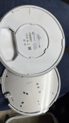Ubiquiti Networks UAP-AC-PRO 1300Mbps Wireless Access Point