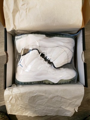 legend blue 11 box