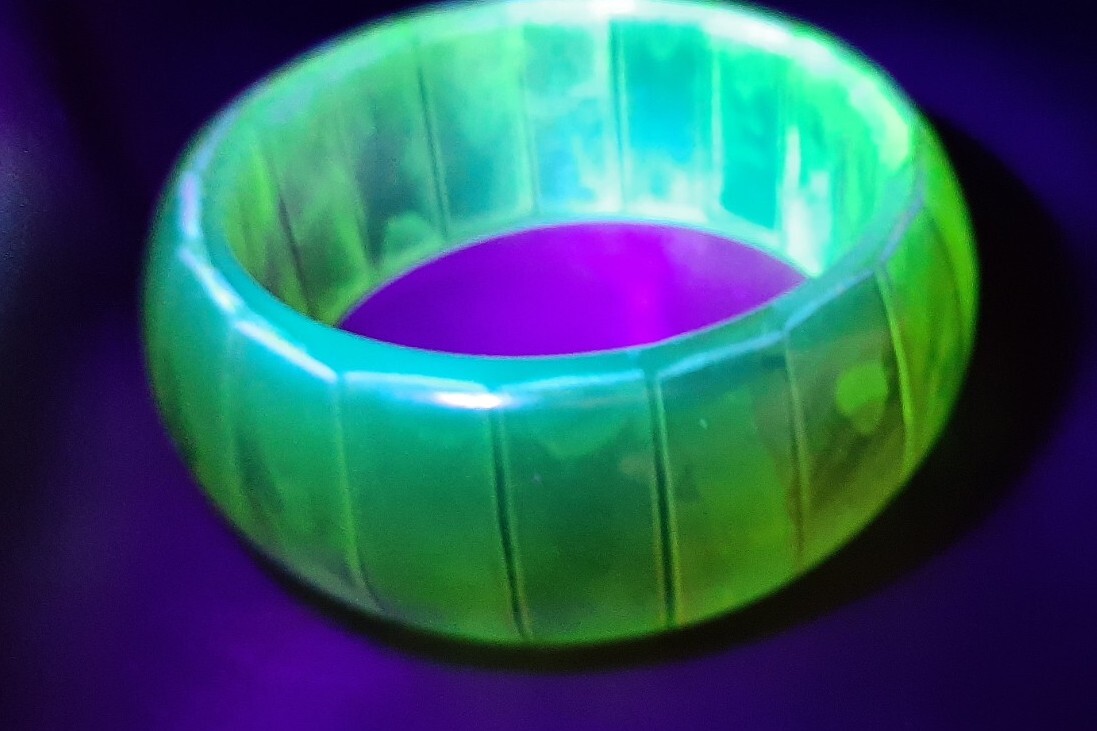 Vintage Bangle Lucite Glows Solid Chunky Lemon Li… - image 2