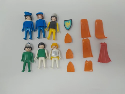 VINTAGE 1974 PLAYMOBIL GEOBRA MEDIEVAL KNIGHTS, Shields and Capes