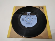 inia te wiata across the sea 7" vinyl record very good condition