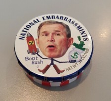 NATIONAL EMBARRASSMINTS Boot Bush Tin 1-3/4