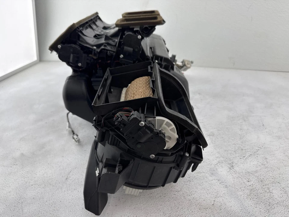 2012 BMW 135i HVAC aquecedor climático ventilador caixa fabricante de equipamento original 992854A - Imagem 3 de 4