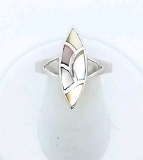 Sterling Silver Oval-shaped Mother of Pearl Inlay Ring 3.9 Grams Size-9.5