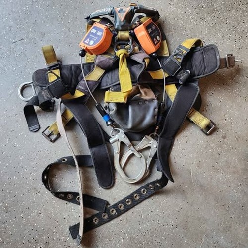 FallTech Full Body Harness with 2 3M Nano-Lock Self Retractable Safety Line