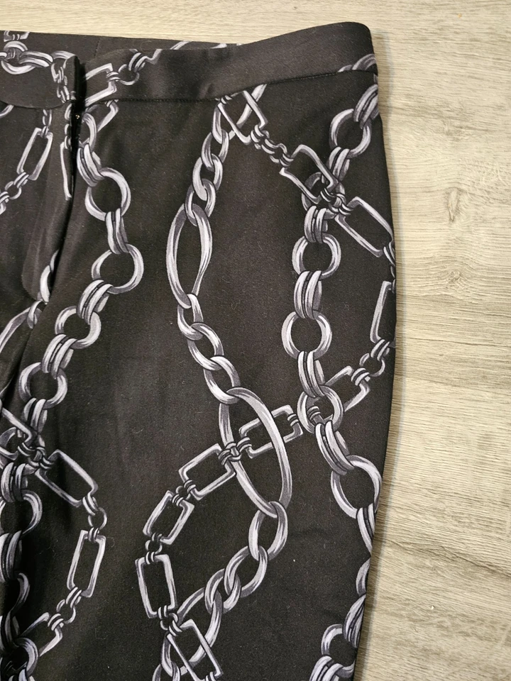 Pantalones elásticos INC International Concepts para mujer negros con estampado de cadena talla 4P Foto 2 de 4