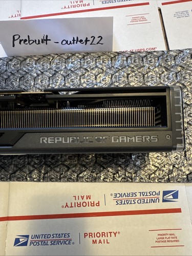 ASUS ROG Strix GeForce RTX™ 4090 BTF OC Edition Gaming Graphics Card (24GB VRAM) - Afbeelding 10 van 18