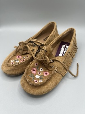 WEEKEND ACADEMY Girls Size 3 Embroidered Floral Moccasins Faux Suede   Tan