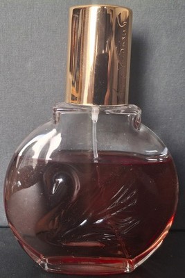 Gloria Vanderbilt Minuit a New York EDP Parfum Spray 100ml