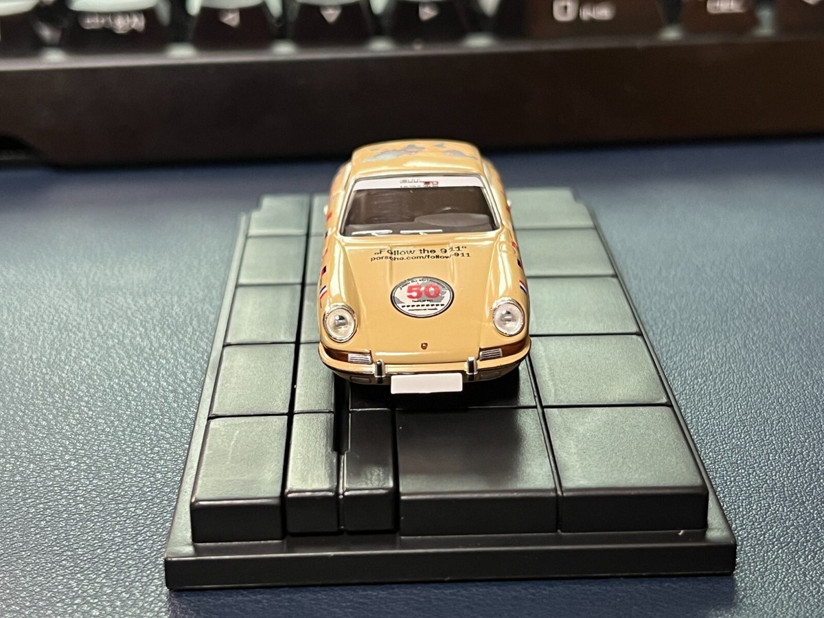 TOMICA ポルシェ 911 ワールドツアー仕様 (1967年式) Tomytec Tomica Limited Vintage Porsche 911 50Th Anniversary