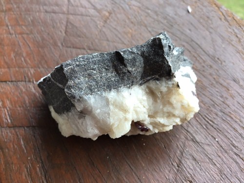 Cinnabar with Dolomite Mineral Specimen - Foto 10 di 10