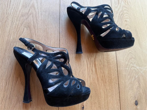 Schöne und seltene Prada Cut-Out Heels!  36