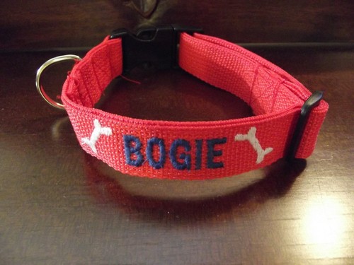 Personalized Dog Collar with Your Dogs Name Phone Number and Dog Bones Design - Bild 8 von 12