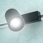 Foto 5 di 8