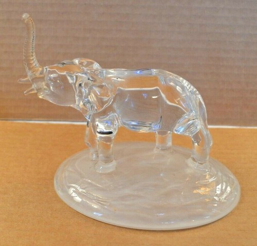 Klarglas Elefant auf ovalem Sockel mit Rüssel bis 5-1/2" lang - Bild 1 von 4
