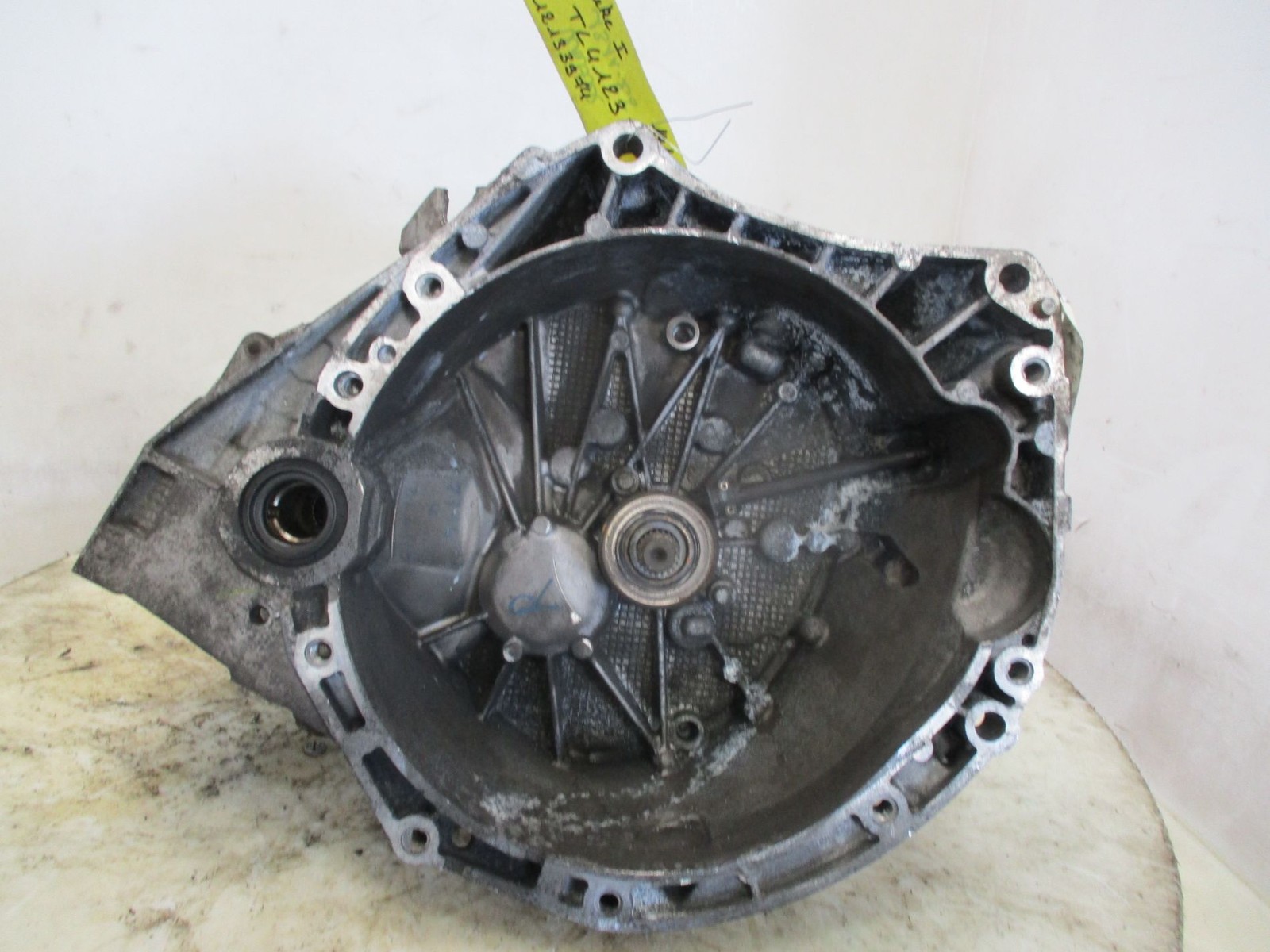 Gearbox 320101KG0A TL4123 Nissan JUKE I 320B000QAA