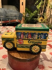 Vintage 1999 Crayons School Bus Collector s Tin, 7x3x4, Wheels Move