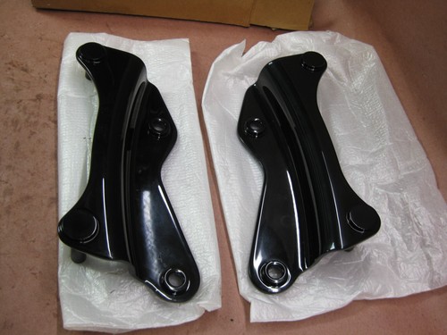 Harley-Davidson 52300354 Hardware, Docking Genuine OEM Harley Street Glide FLHX - Picture 3 of 5