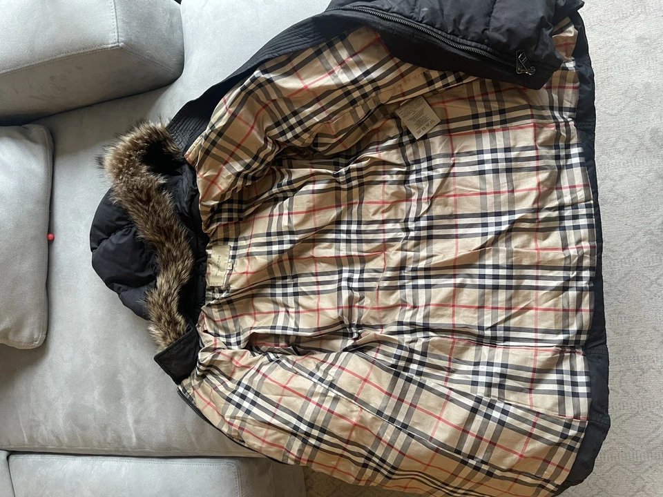 Abrigo de invierno Burberry para mujer talla mediana circa 2004 negro Foto 4 de 4