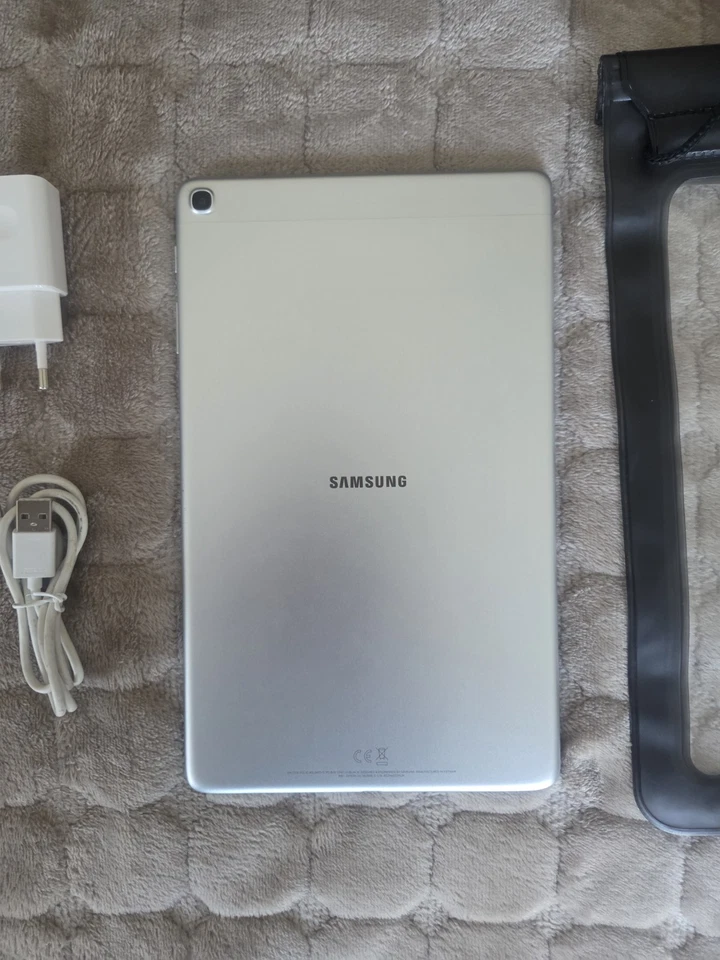 Samsung Galaxy Tab A Wifi et 4G+ avec Accessoires - Photo 3/4